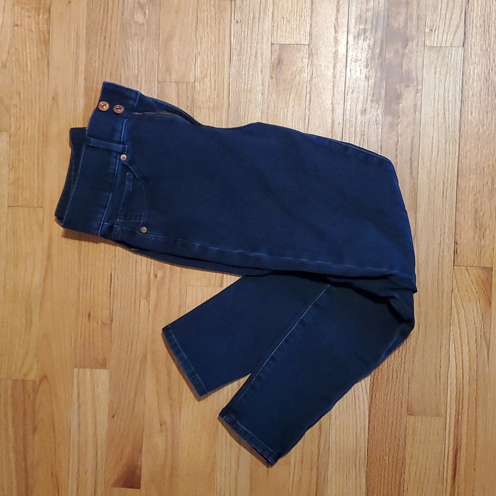 Express Jeans Skinny, Two Button High Rise, Super Stretch, Sliced Knees Size 6